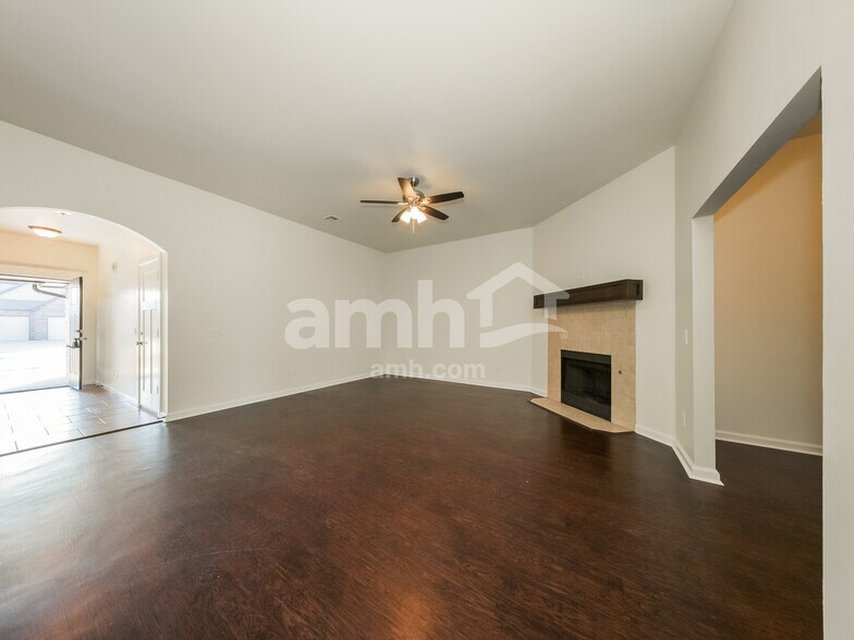 Building Photo - 11217 NW 102nd St