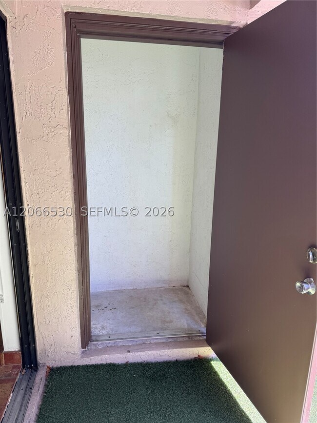 Building Photo - 8999 SW 123rd Ct