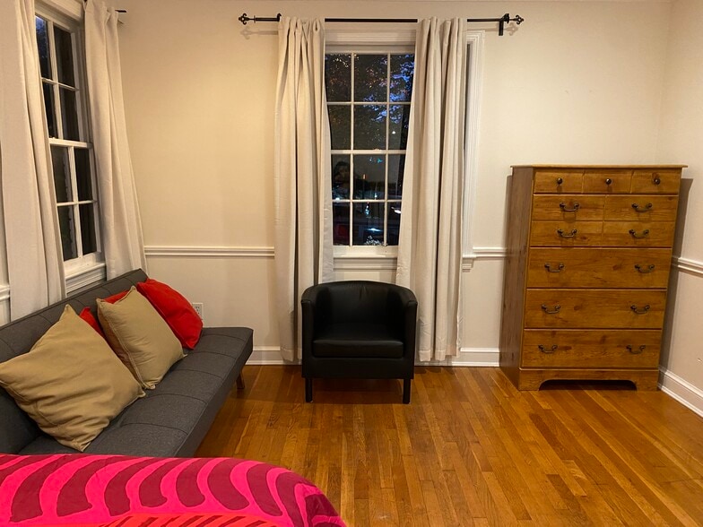 Building Photo - 4427 Nebraska Ave NW