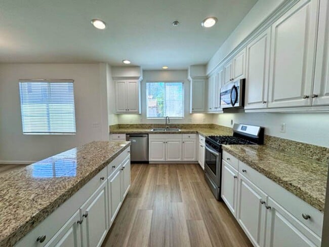 Building Photo - Upgraded 3 bedroom Willow Haven Condo available for LEASE in Murrieta!