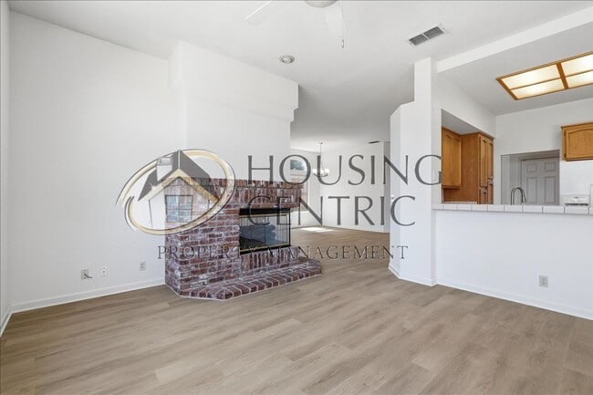 Building Photo - Beautiful Single Story Rental in the Heart of Folsom