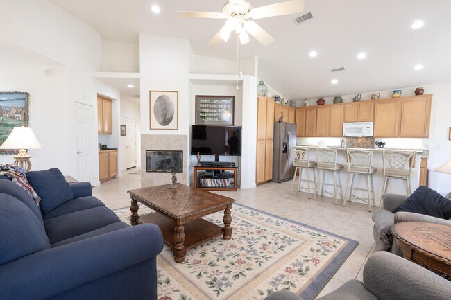 Building Photo - 45138 Banff Springs St