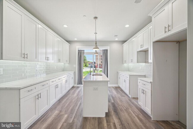 Building Photo - 2429 N 3rd St