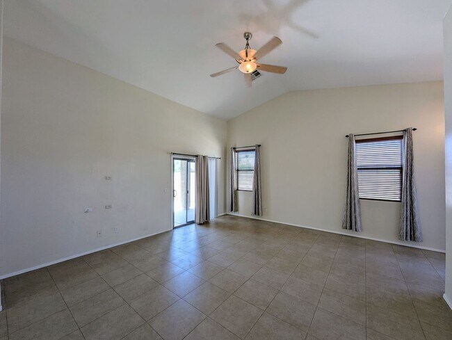 Building Photo - 3731 W St Kateri Dr