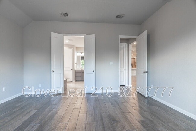 Building Photo - 13915 Runner Way