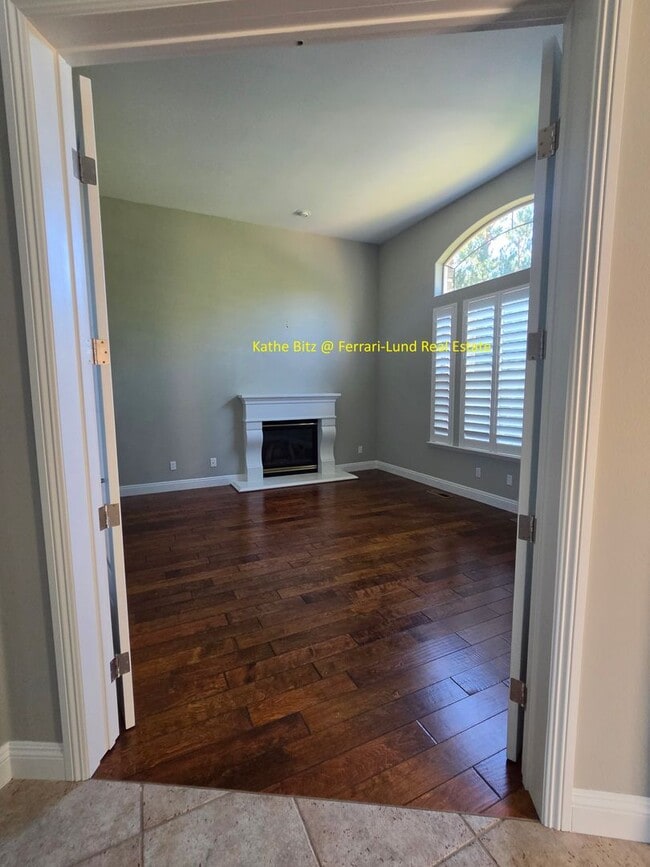 Building Photo - 5005 Landy Bank Ct