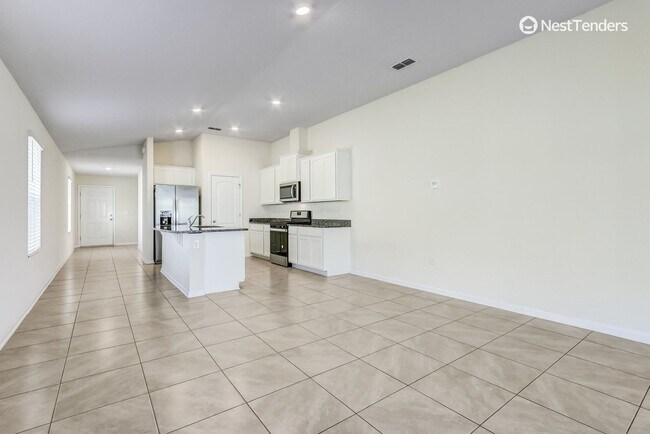 Building Photo - Like New Three Bedroom Home in Yulee's Nassau Crossing!