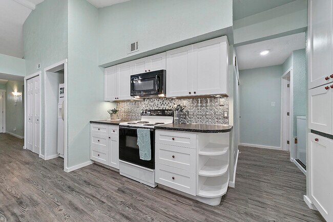 Building Photo - 3061 Owen Ln