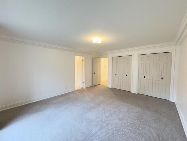 Building Photo - 3207 Apache Ln