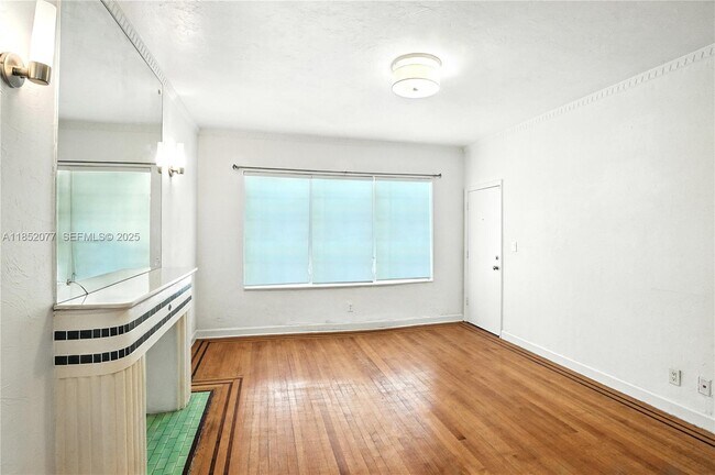 Building Photo - 1573 Pennsylvania Ave