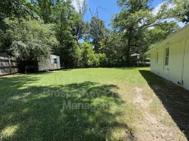 Building Photo - 5900 Frazier Dr