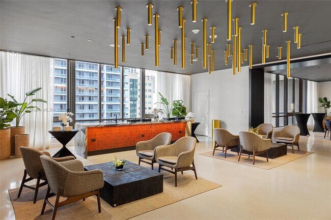 Building Photo - 159 NE 6th St