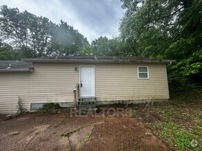 Building Photo - 9 Redleaf Pl