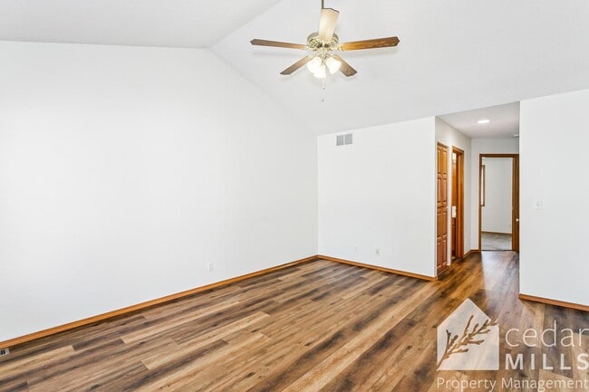Building Photo - 3 BED, 3 BATH DOUGLAS AND MAIZE