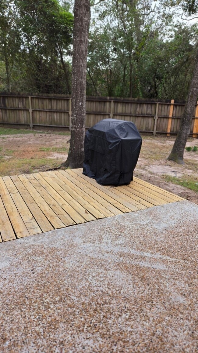 Building Photo - 2012 E Lacey Oak Cir