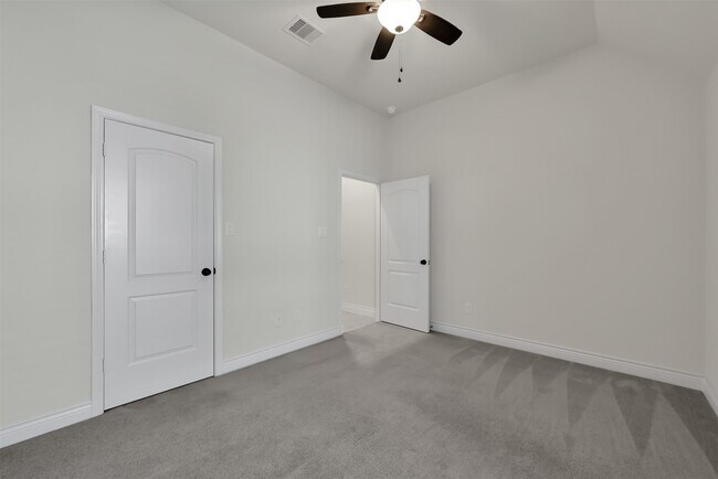 Building Photo - 150 N Greatwood Glen Pl