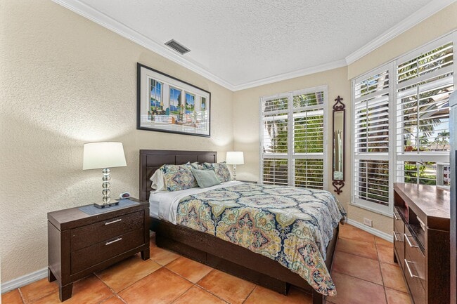 Building Photo - 5218 Windsor Parke Dr