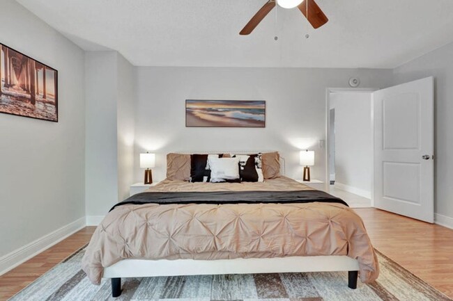 Building Photo - 12641 Westhampton Cir
