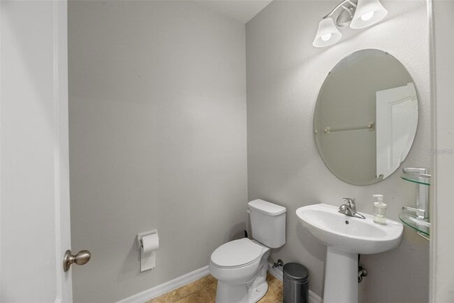 Building Photo - 6041 Town Center Blvd