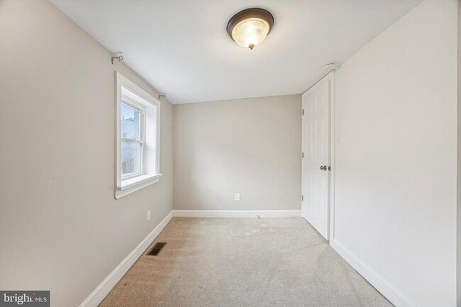 Building Photo - 1814 S Juniper St