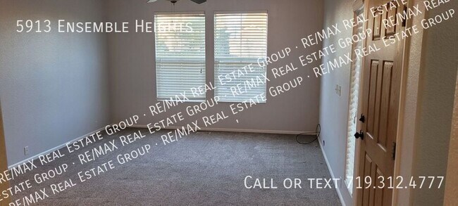 Building Photo - 5913 Ensemble Heights