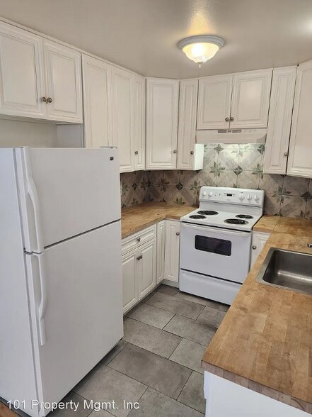 Building Photo - 47 Dearborn Pl