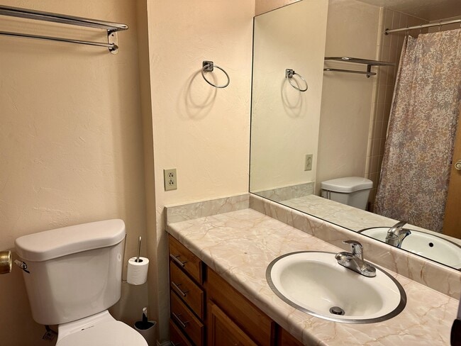 Building Photo - 3615 N Wolf Creek Dr