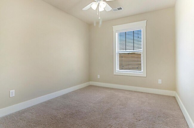 Building Photo - Move-In Ready-O'Neal Village, Greer, SC - 3 BD-2.5 BA - Plenty of space for Comfortable Living - ...