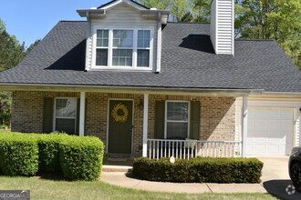 Building Photo - 5011 Larkspur Ln