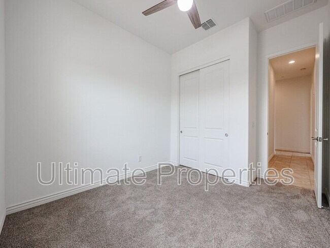 Building Photo - 28422 N 131st Dr