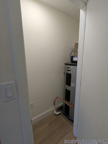 Building Photo - 1079 Commonwealth Ave