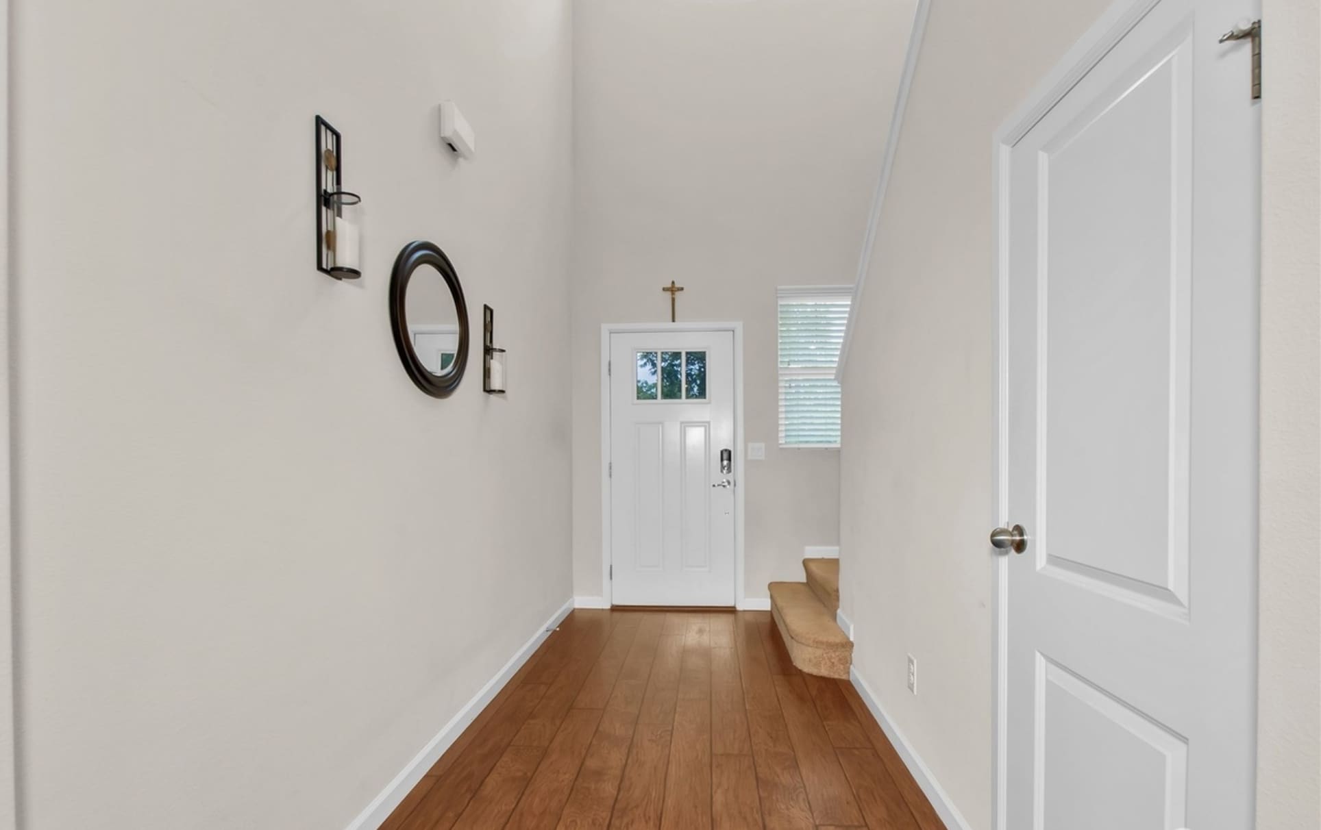 Building Photo - 3358 Nova St NE