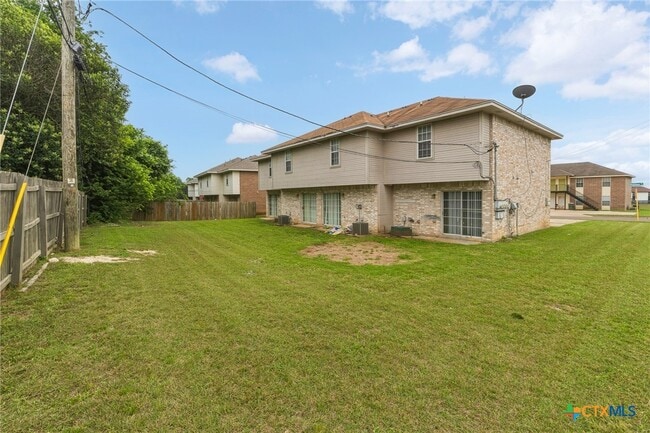 Building Photo - 5701 Redstone Dr