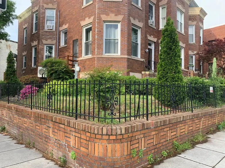 Building Photo - 1100 Irving St NW