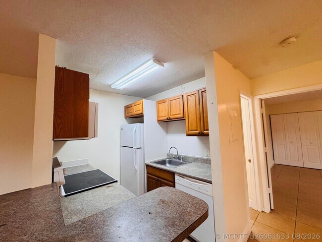 Building Photo - 7 Crossings Cir