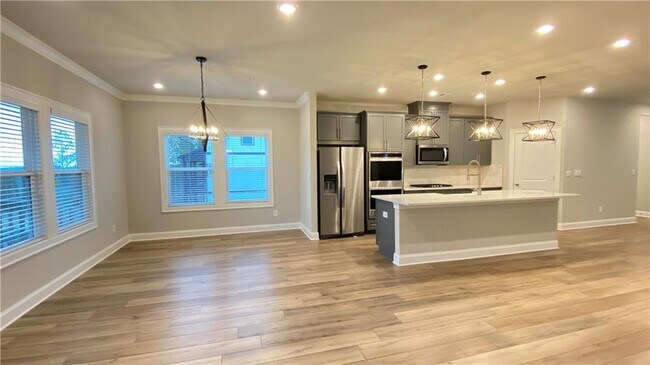 Building Photo - 1040 Knoxboro Ln