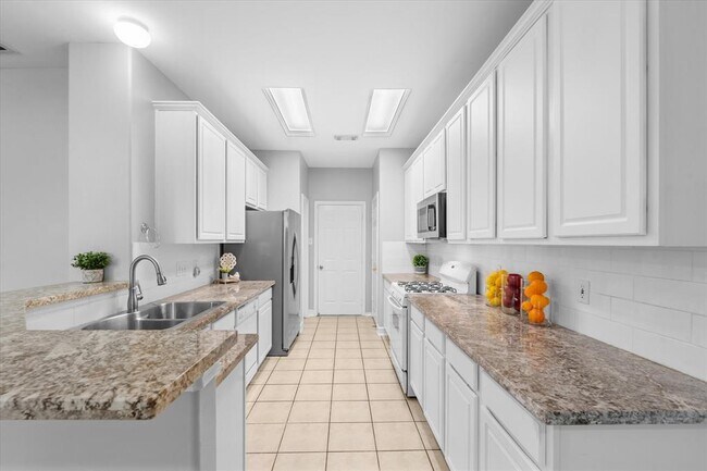Building Photo - 2946 Loganberry Park Ln