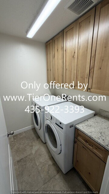 Building Photo - NO DEPOSIT option for qualified renters