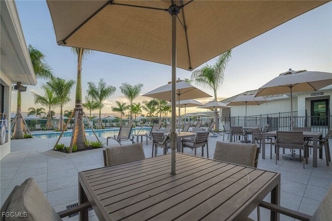 Primary Photo - 148 Norfolk Pine Ln