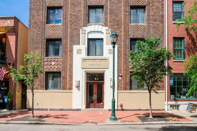 Building Photo - Washington Square West Condo