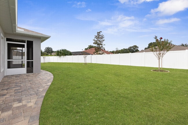 Building Photo - 12 Wheeler Ln