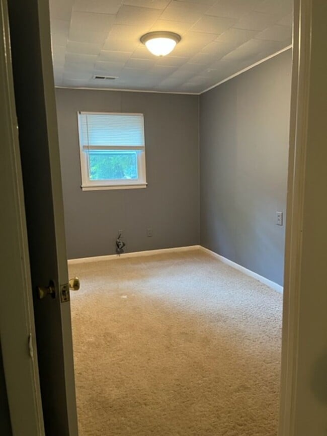 Building Photo - 2620 S Madison St