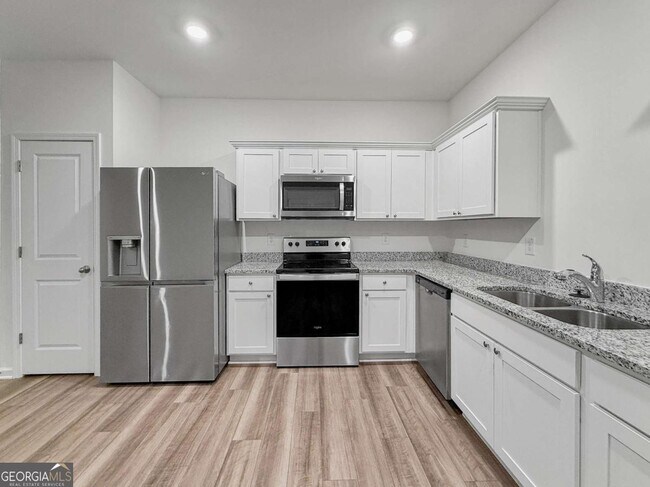 Building Photo - 3521 Condor Ct