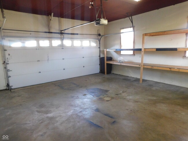 Building Photo - 1041 N Bluff Rd