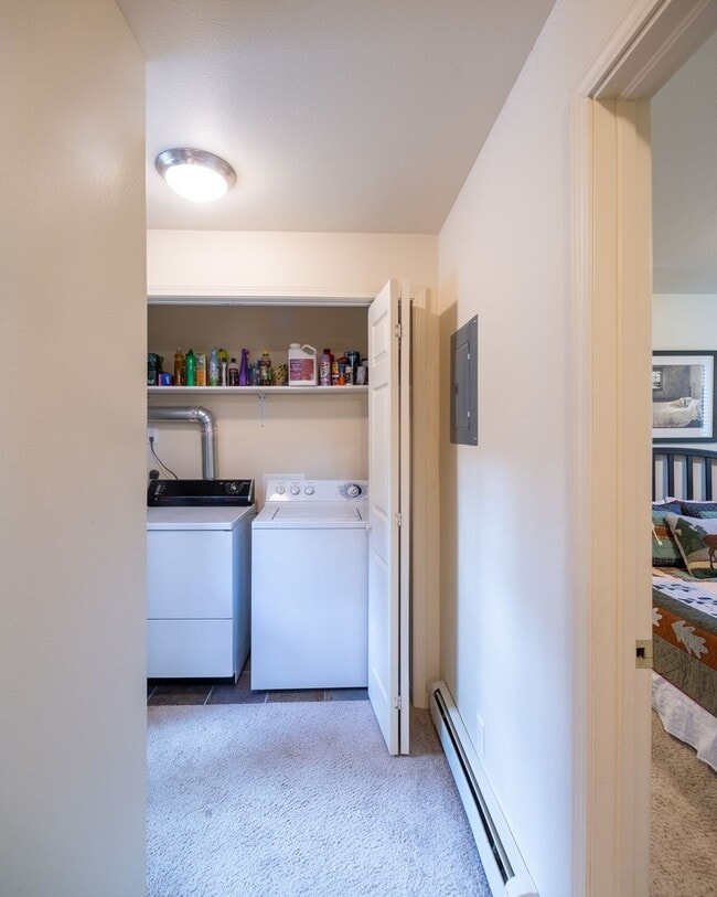 Building Photo - Extended Winter rental-Flexible lease term...