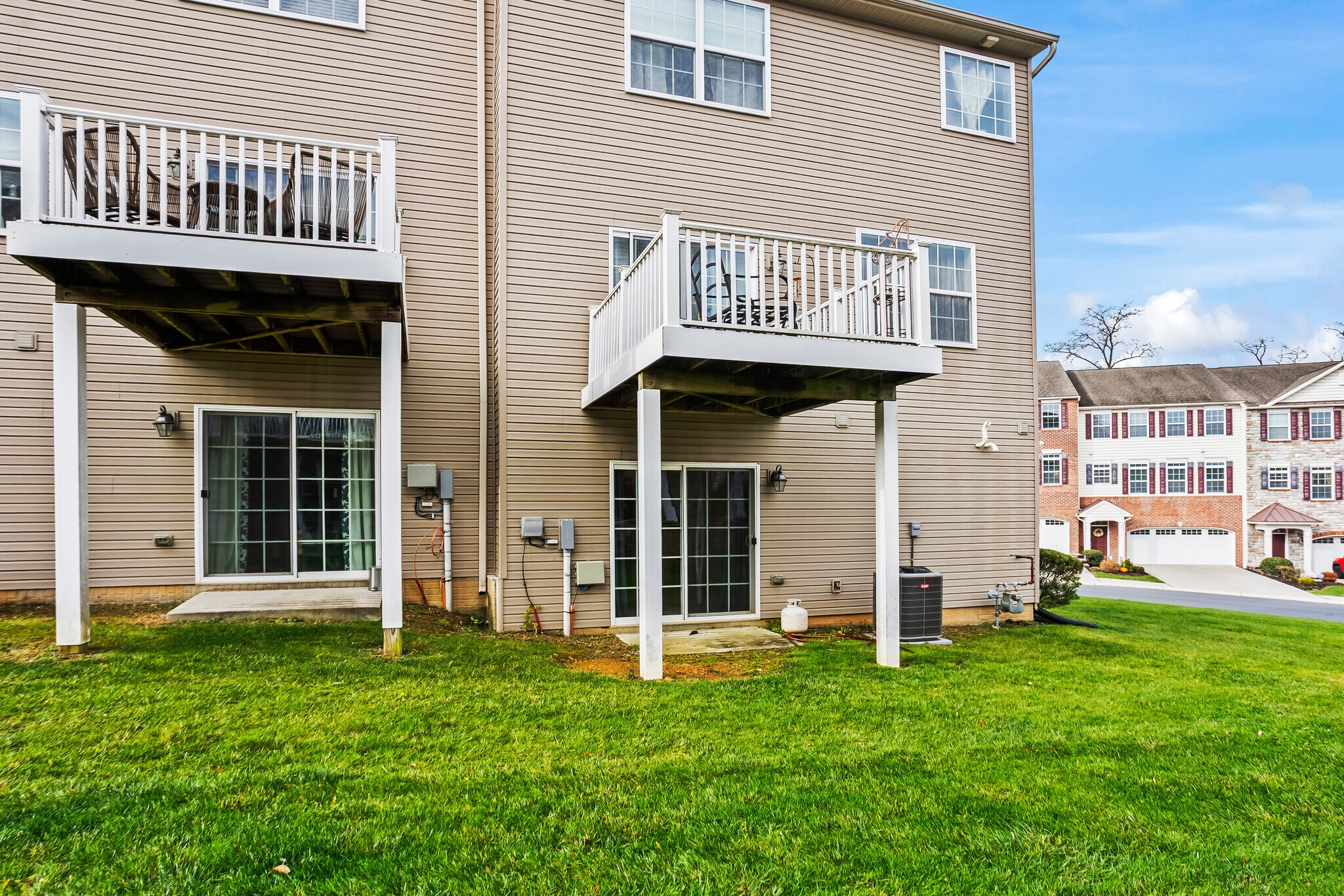 Building Photo - 14 Indiana Cir