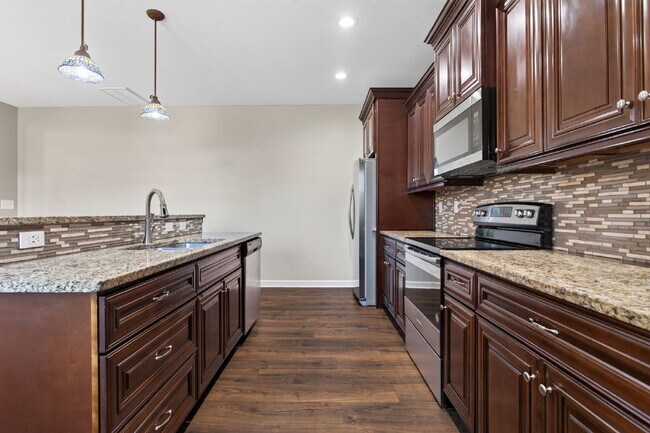 Building Photo - "Spacious 5-Bed featuring TWO PRIMARY SUITES with a beautiful backyard oasis in Norfolk!"