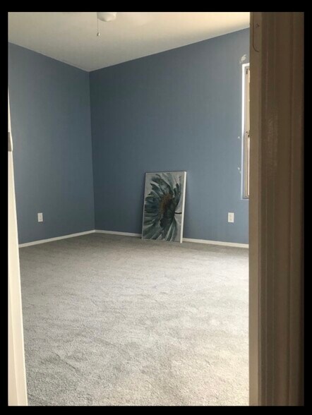 Building Photo - 1080 E Denim Trl