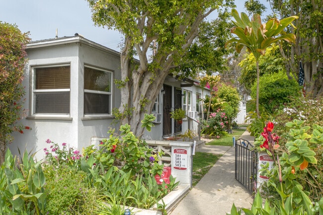 Exterior - 591-629 Washington