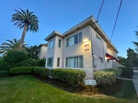 Building Photo - 2046 Yale St